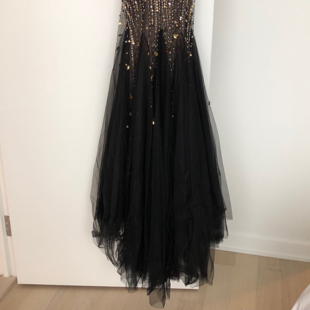 Jovani Dress, size 2 - Picture 9 of 10
